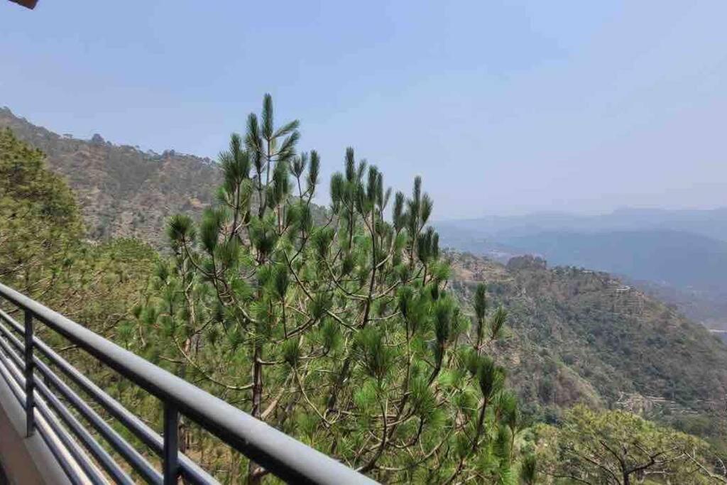 カソーリ Pine Peakヴィラ エクステリア 写真